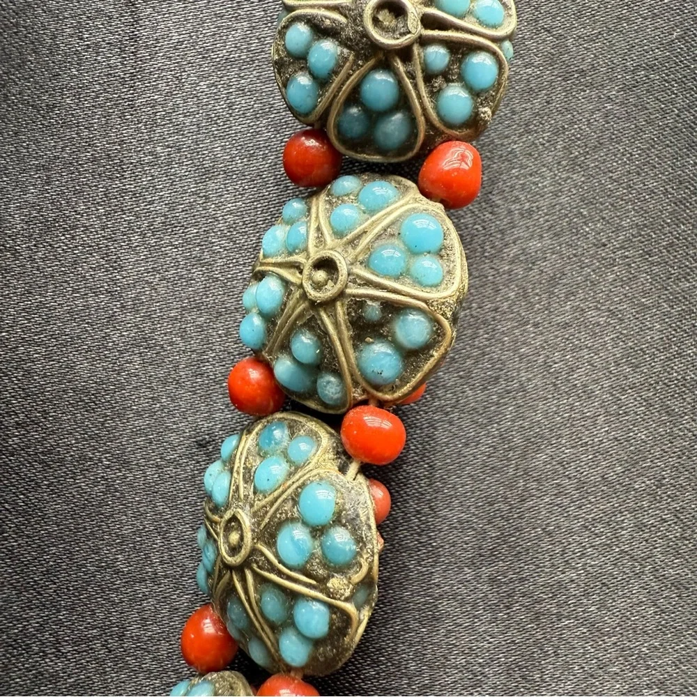Vtg Nepalese Tibetan Red Coral & Turquoise Handmade Beaded Necklace Reversible - Picture 5 of 10